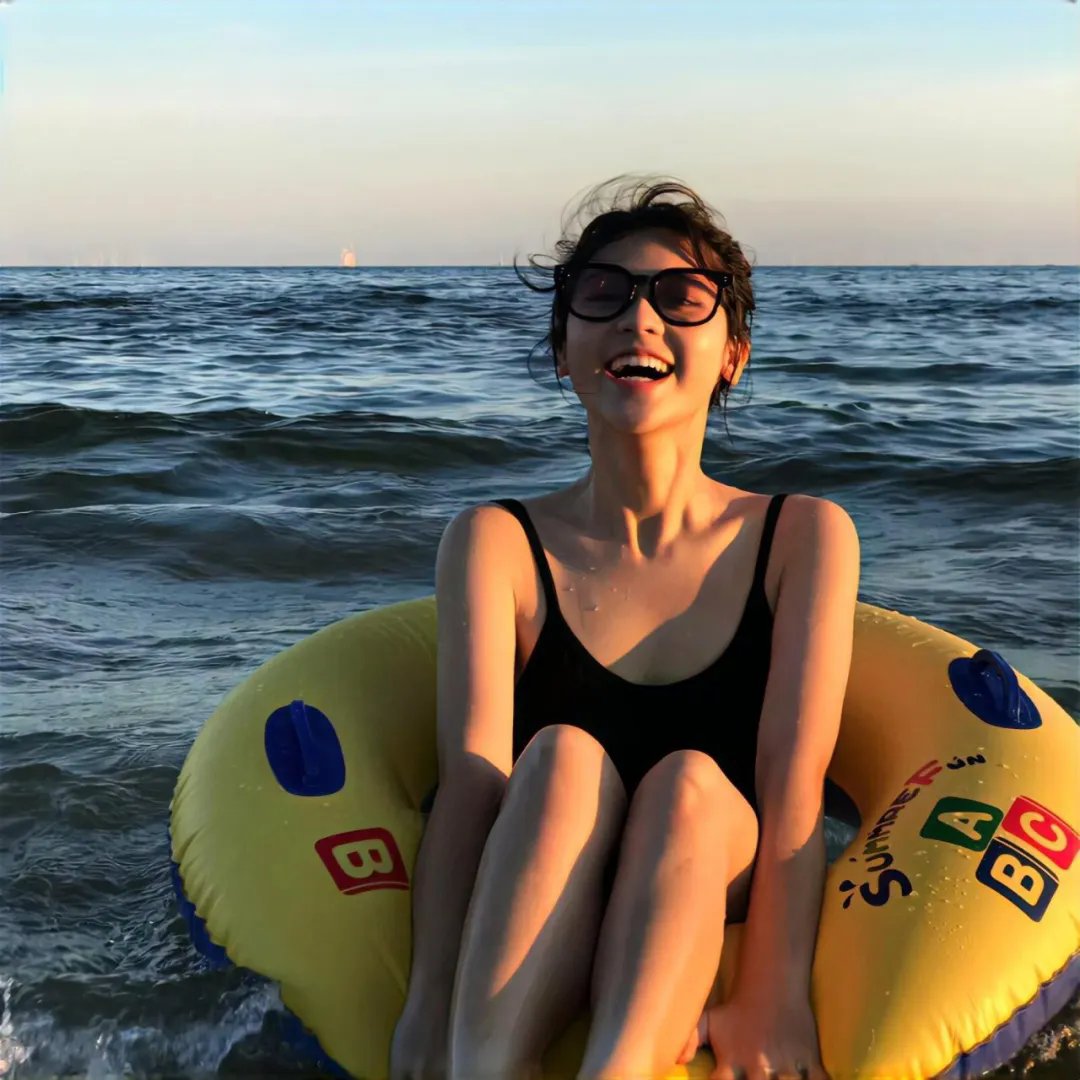 这个下午，伊莎贝尔搭乘游艇抵达了